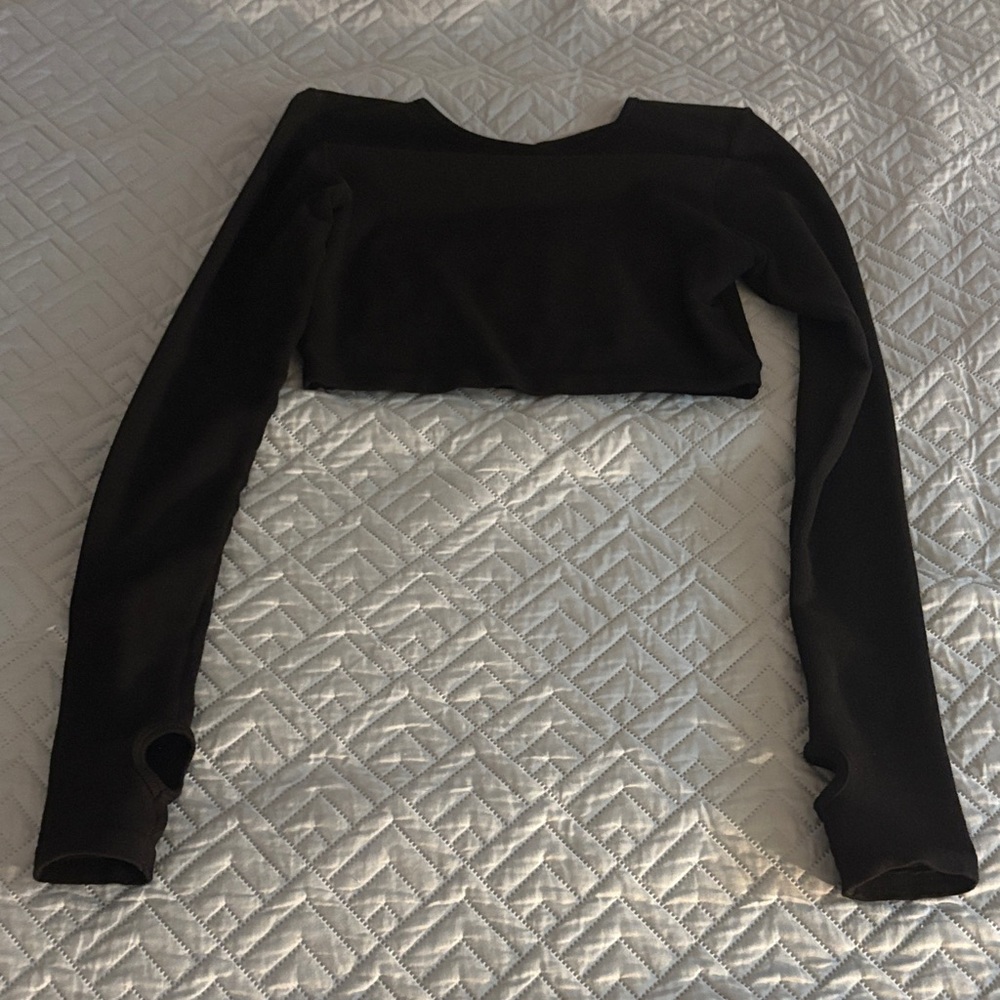 Black Long Sleeve Crop Top
